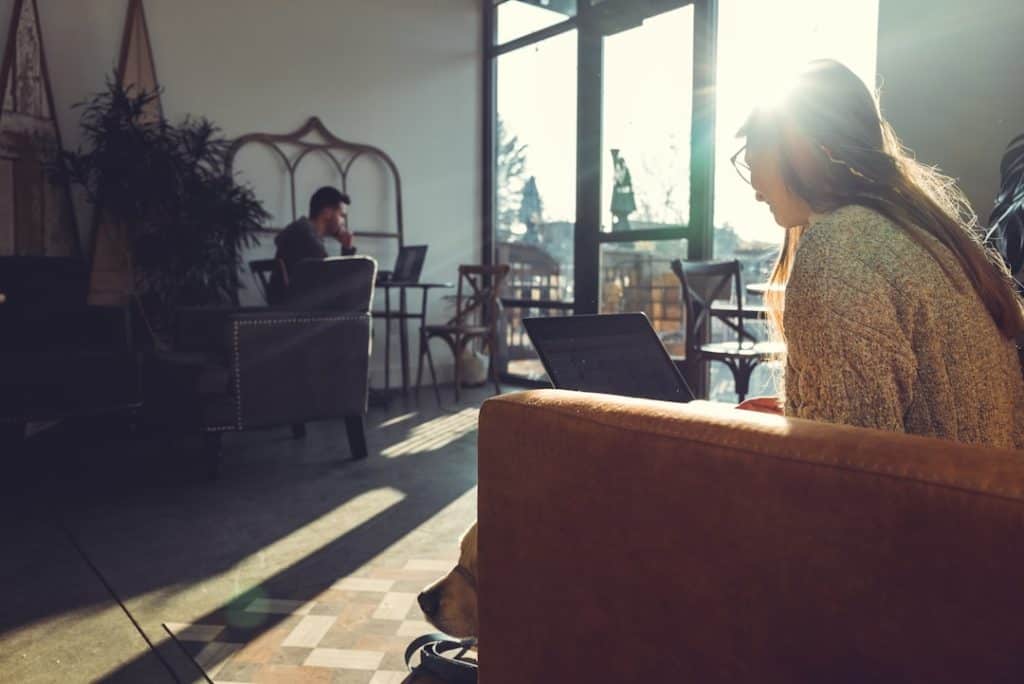 Who Can Notarize a Power of Attorney? 13 Photo Notary Public